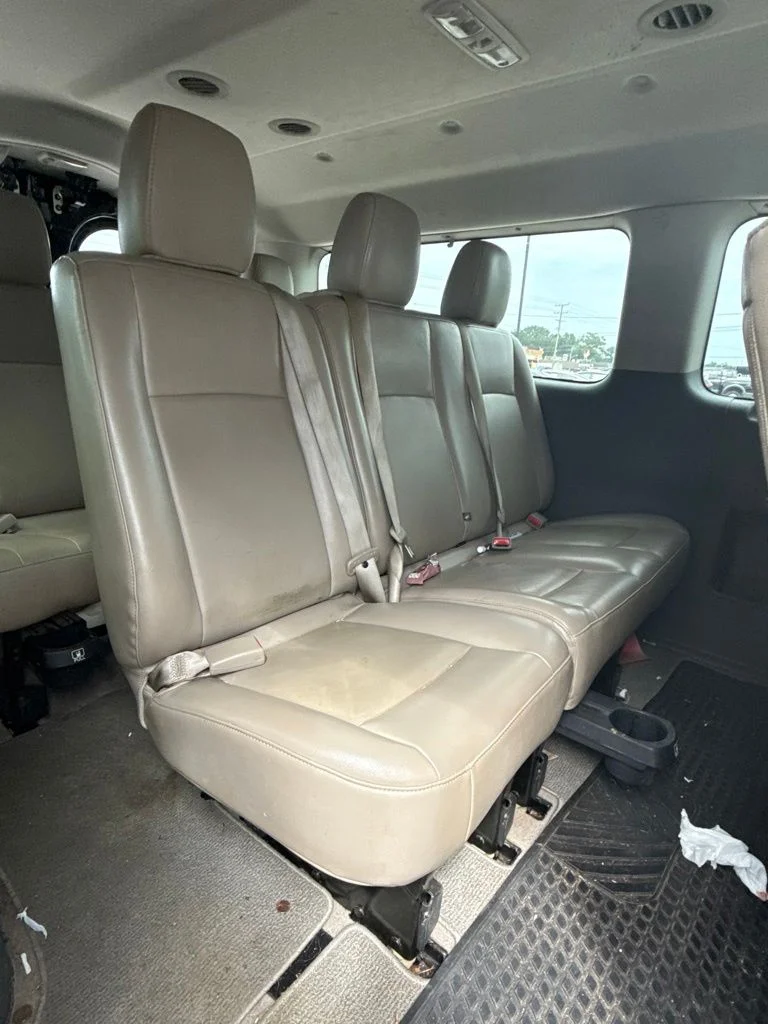 Used 2021 Black Nissan SL image 9