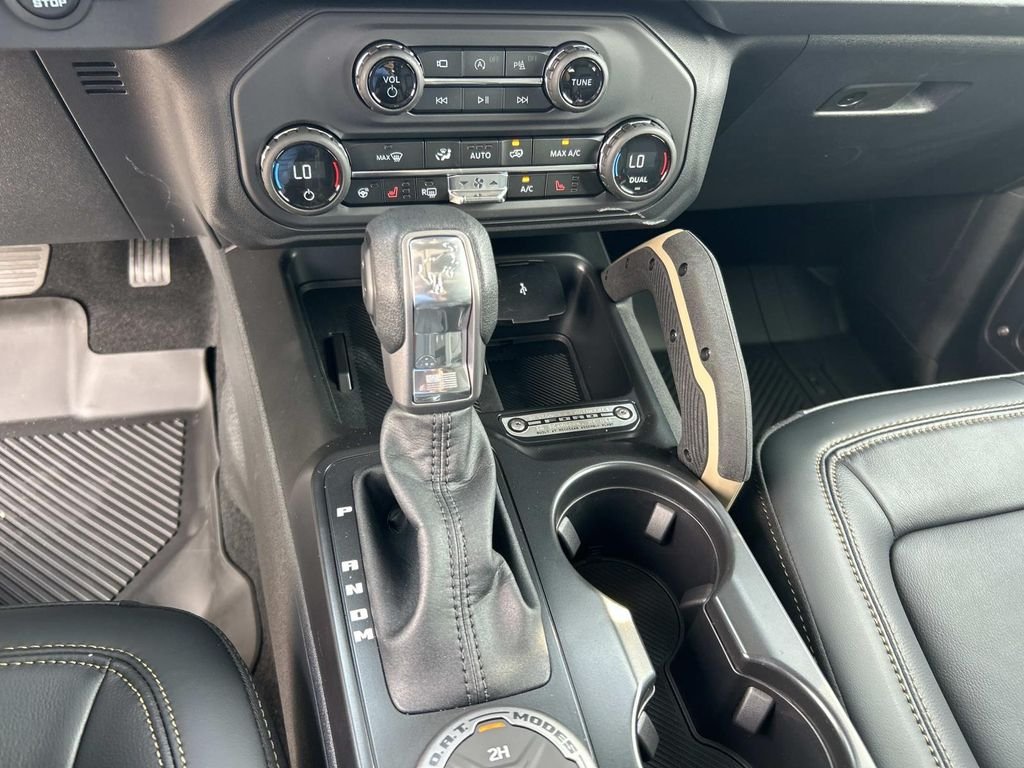 New 2026 Marsh Gray Ford Badlands® image 22