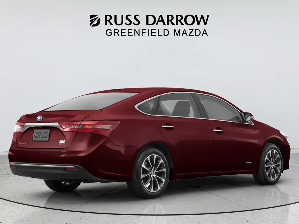 Used 2016  Toyota Limited image 3