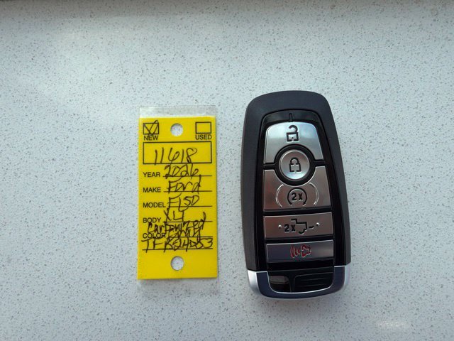 New 2026 Carbonized Gray Metallic Ford XLT image 62