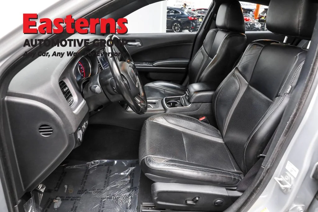 Used 2022 Silver Dodge SXT image 14