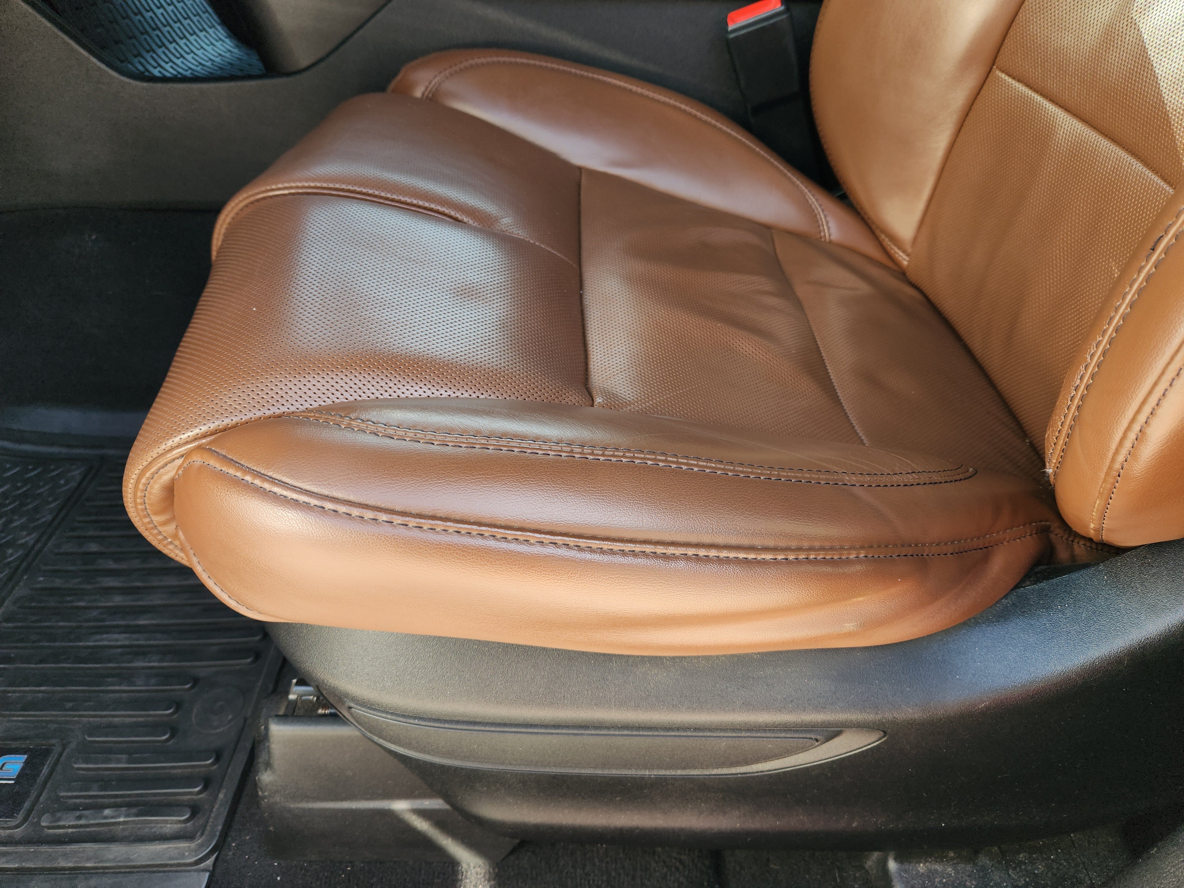 Used 2020 Iced Mocha Metallic Premium Colorant Lincoln Reserve image 26