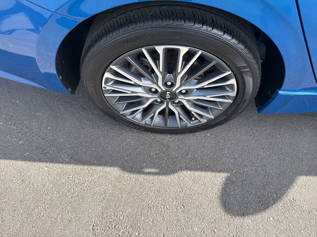 Used 2023 Blue Kia GT-Line image 7