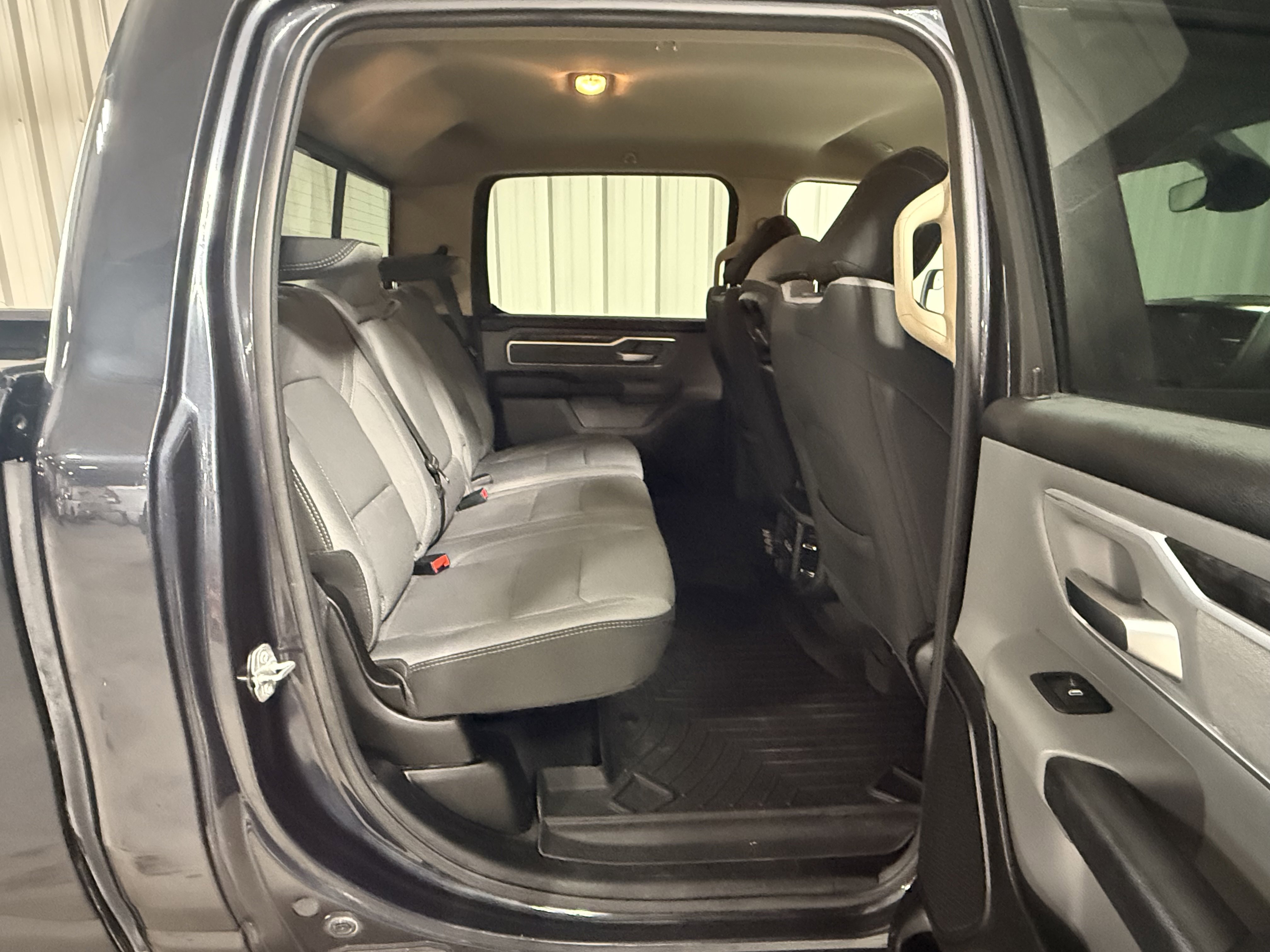 2020 Ram 1500 Big Horn photo 3