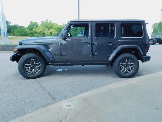 2025 Jeep Wrangler 4-Door Sahara - Photo 24
