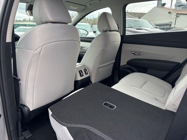 New 2026 Shimmering Silver Hyundai SEL AWD image 17