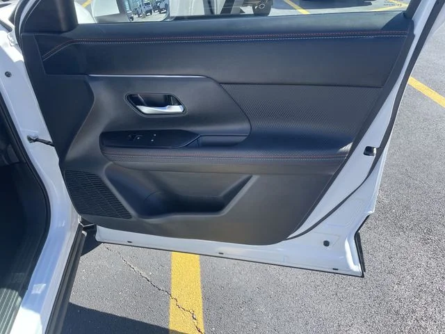 2025 Nissan Kicks SR AWD - Photo 40