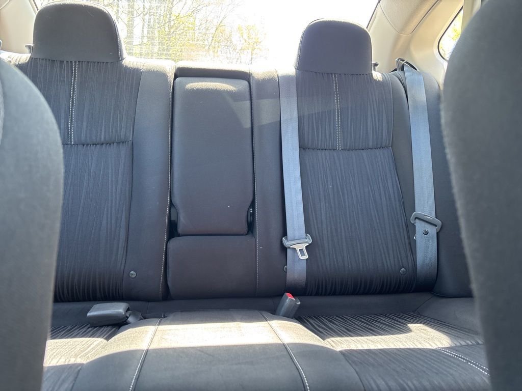 Used 2017 Silver Nissan SV image 17