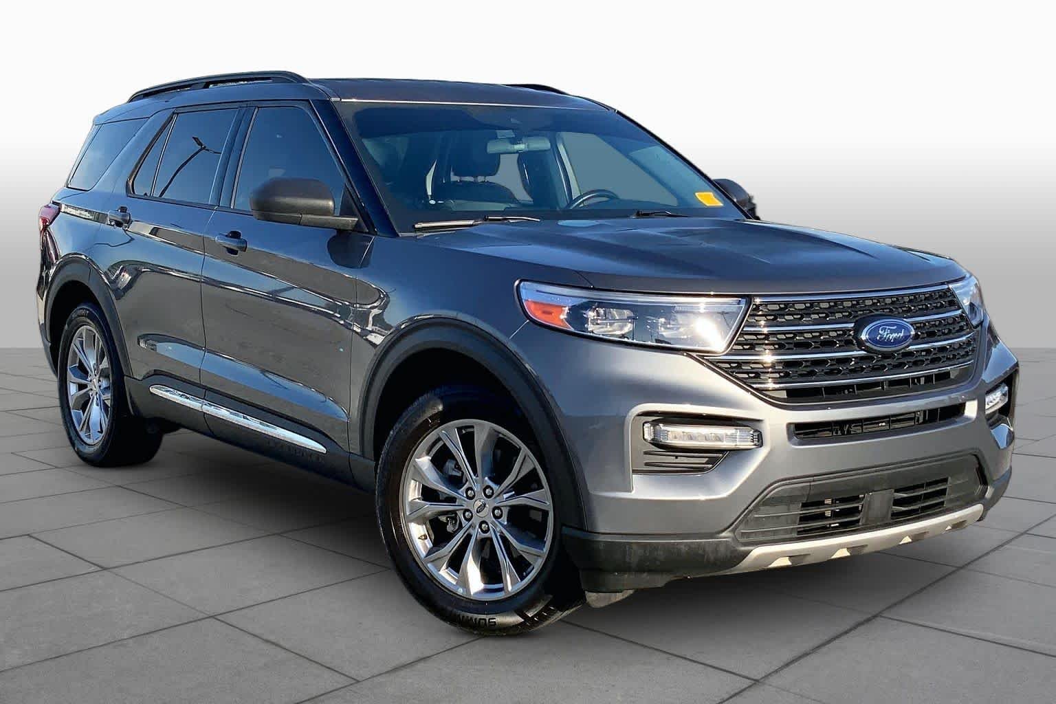 Used 2022 Carbonized Gray Metallic Ford XLT image 3
