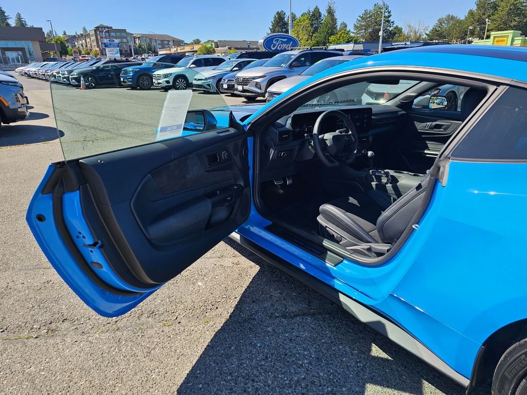 2025 Ford Mustang Dark Horse - Photo 16
