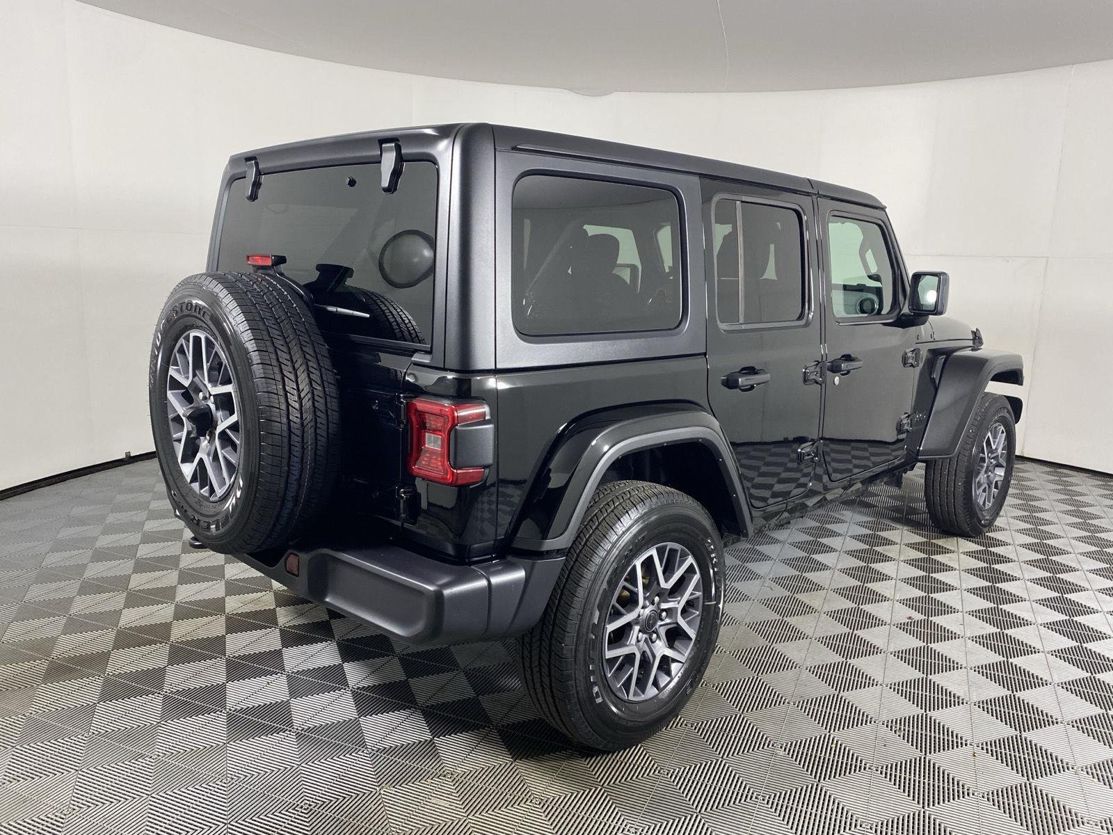 Used 2026 Black Jeep Sahara image 3
