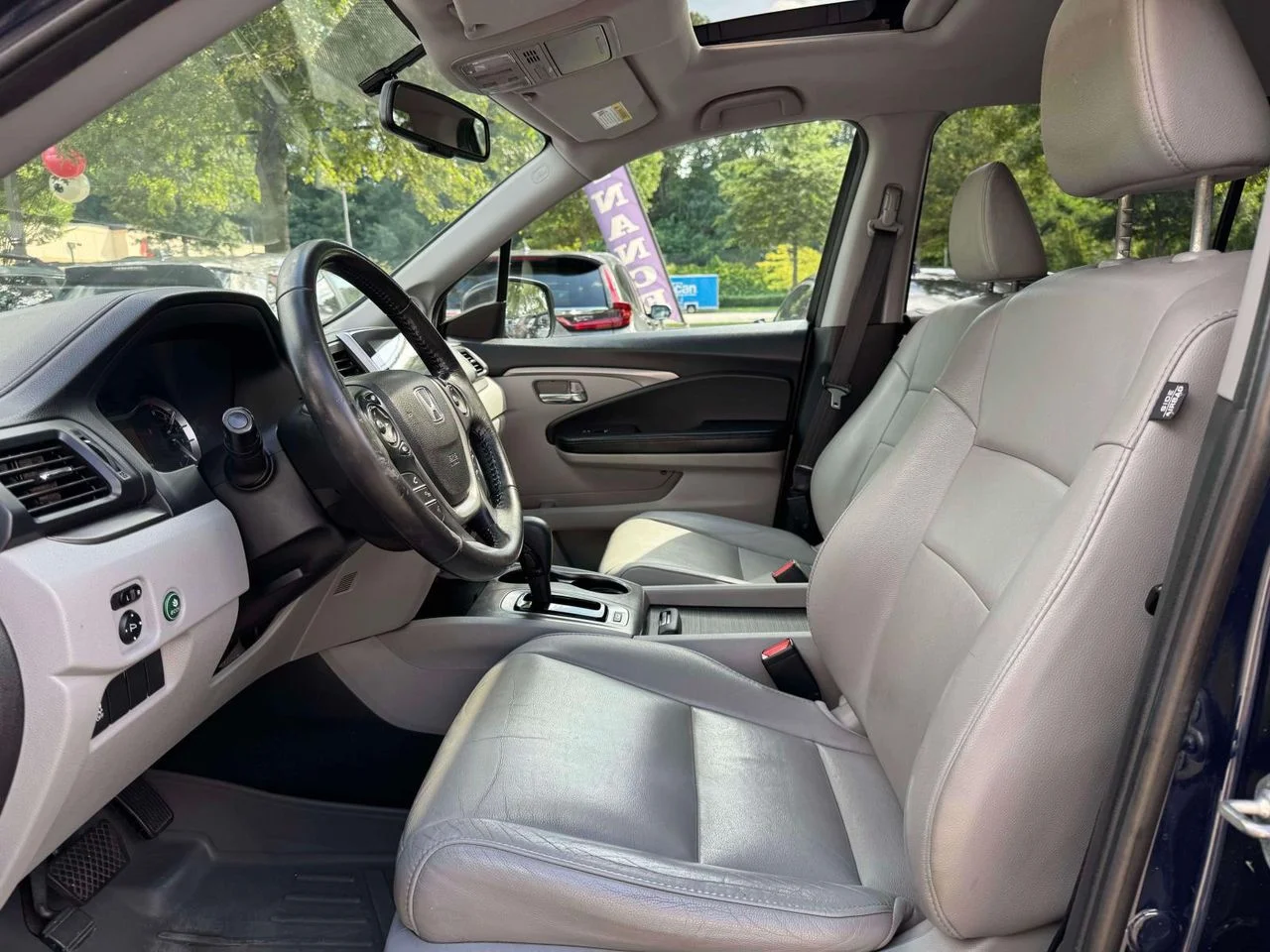 Used 2017 Blue Honda EX-L image 20