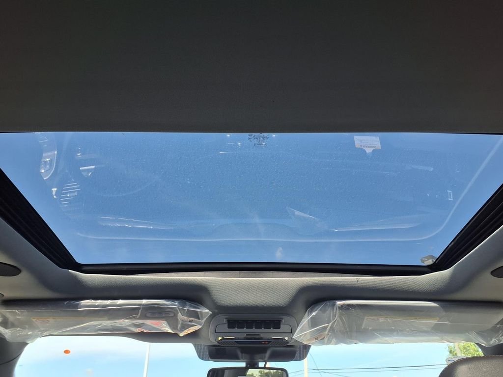 New 2026 Carbonized Gray Metallic Ford F-350® Lariat® image 25