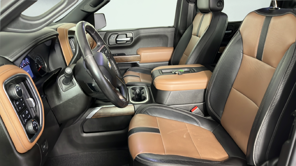 Used 2022 Beige Chevrolet High Country image 14