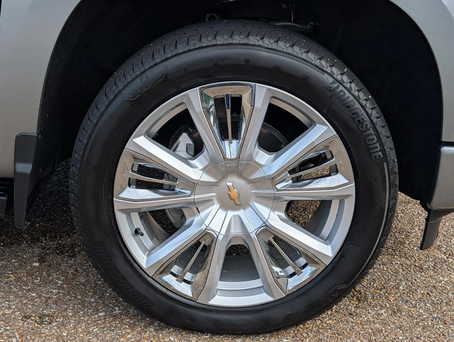Used 2025 Sterling Gray Metallic Chevrolet High Country image 42