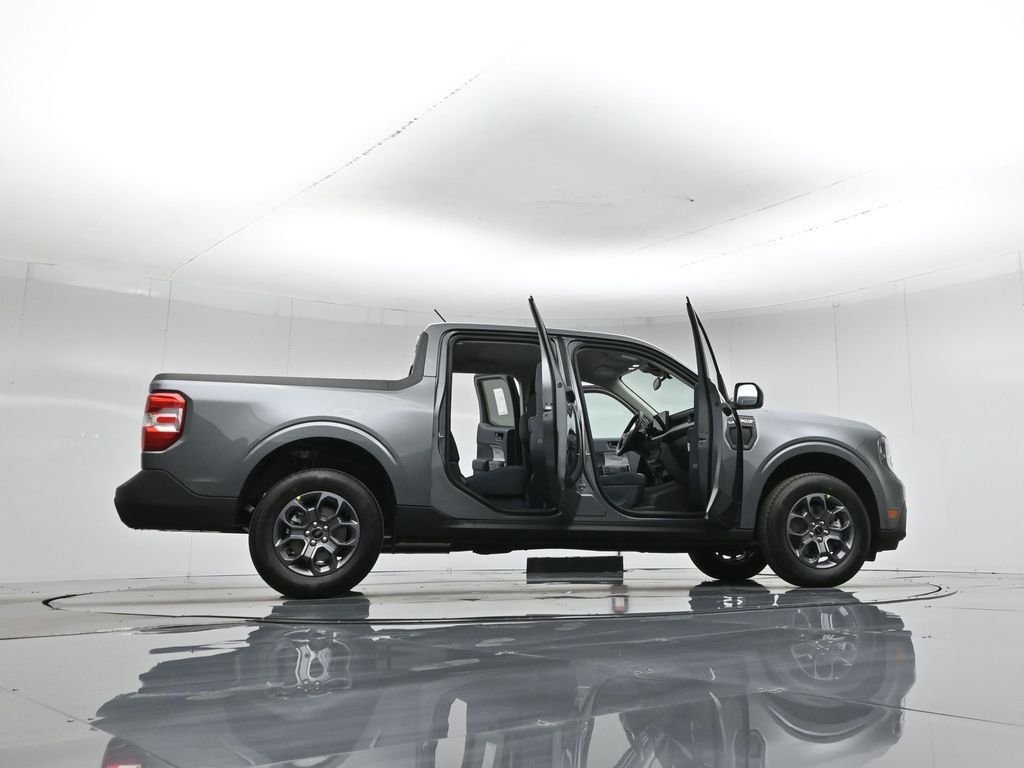 New 2026 Carbonized Gray Metallic Ford XLT image 49