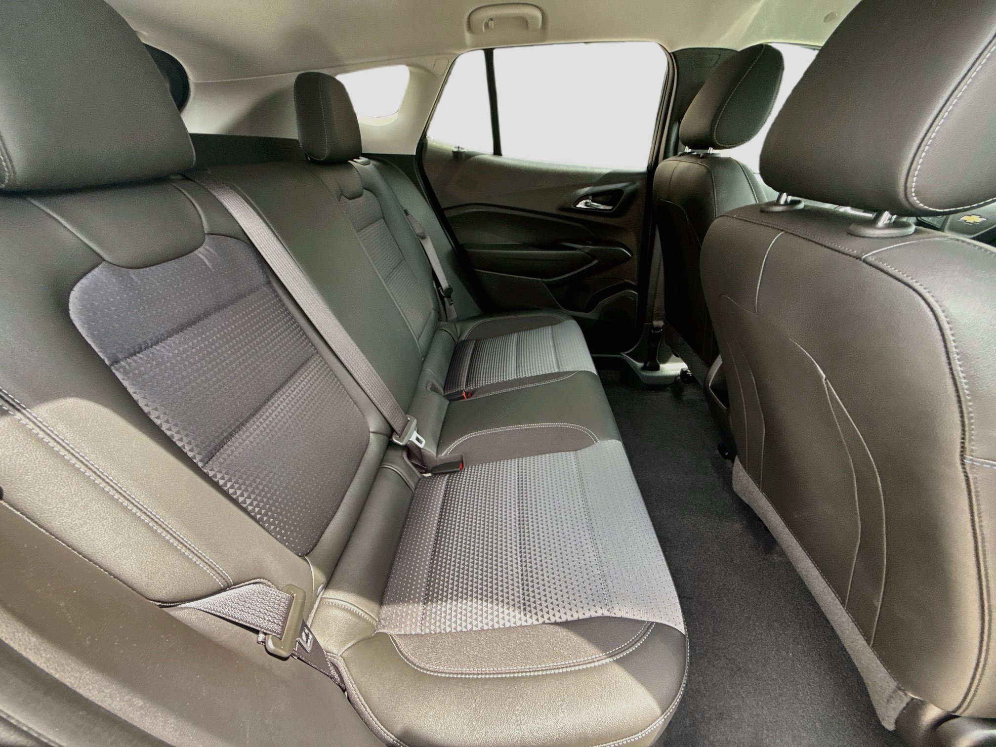 2025 Chevrolet Trax LT - Photo 25