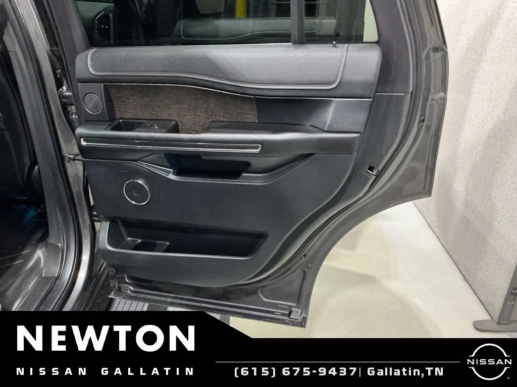 Used 2018 Magnetic Ford Limited image 52