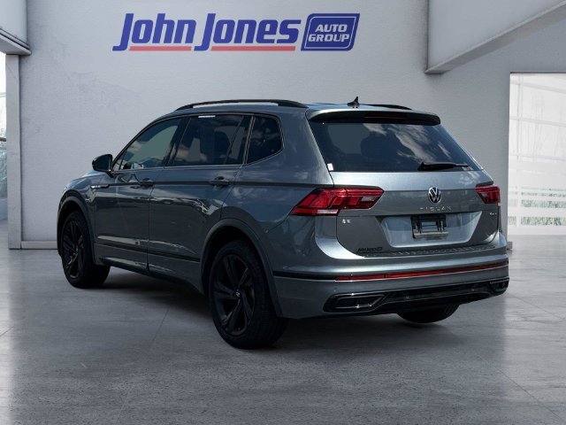 Used 2024 Gray Volkswagen 2.0T SE R-Line Black image 3