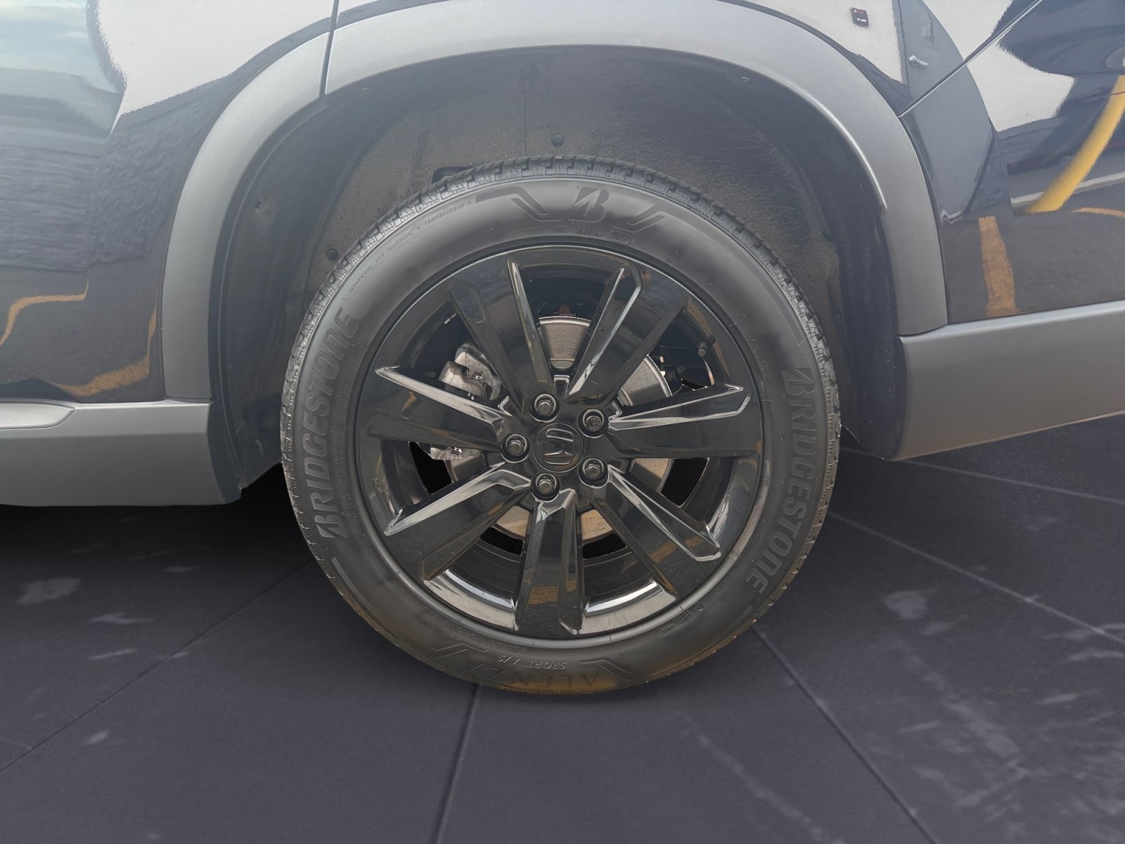 2025 Honda Pilot Black Edition - Photo 47