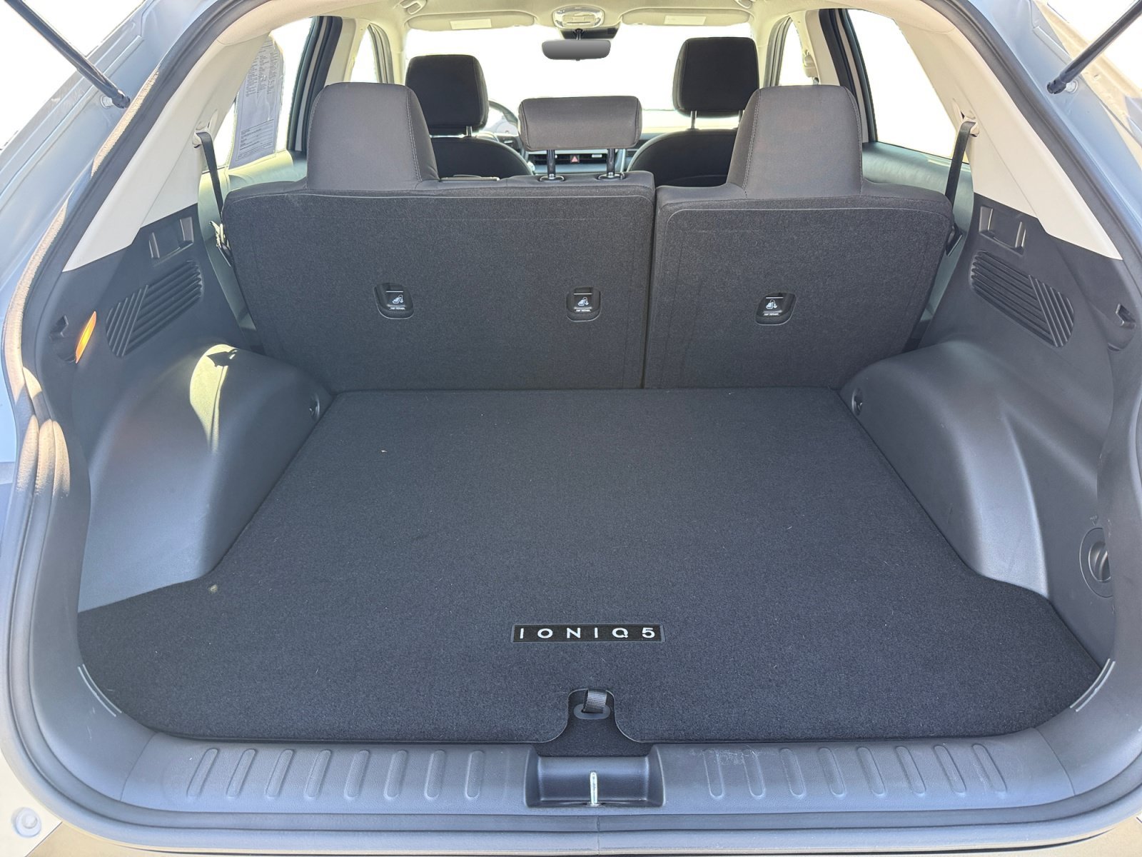 Certified Used 2024 Cyber Gray Hyundai SE image 17