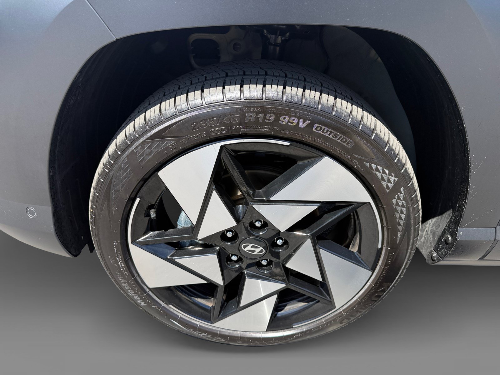 Certified Used 2026 Green Hyundai Limited image 9