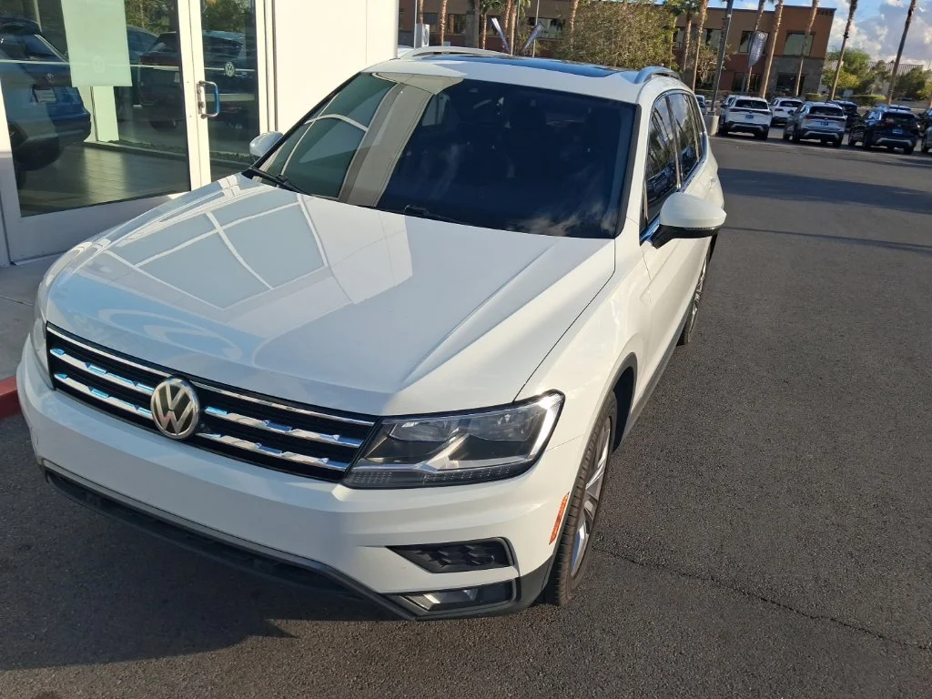 Used 2020 White Volkswagen 2.0T SEL image 4