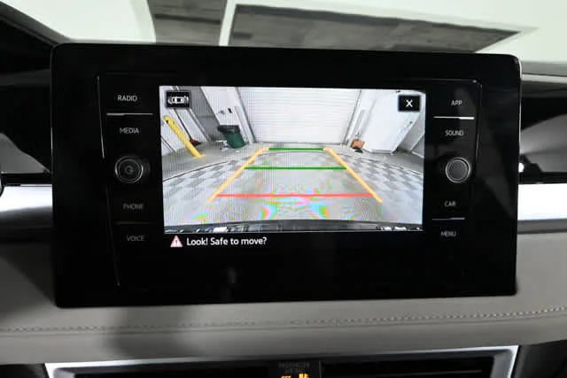 New 2026 Platinum Gray Metallic Volkswagen SE image 5