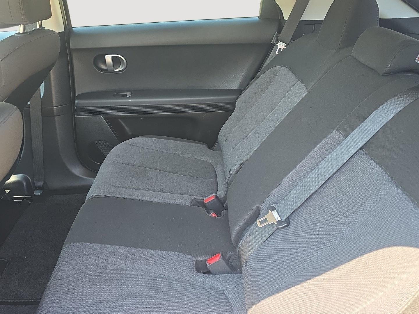 2024 Hyundai IONIQ 5 SE - Photo 25