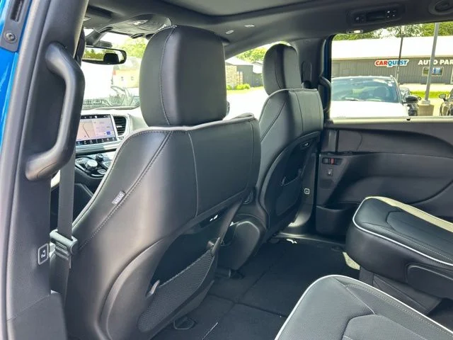 New 2027 Blue Pearl Chrysler Limited image 19