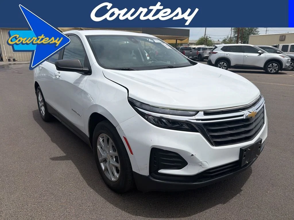 2022 Chevrolet Equinox LS's photo