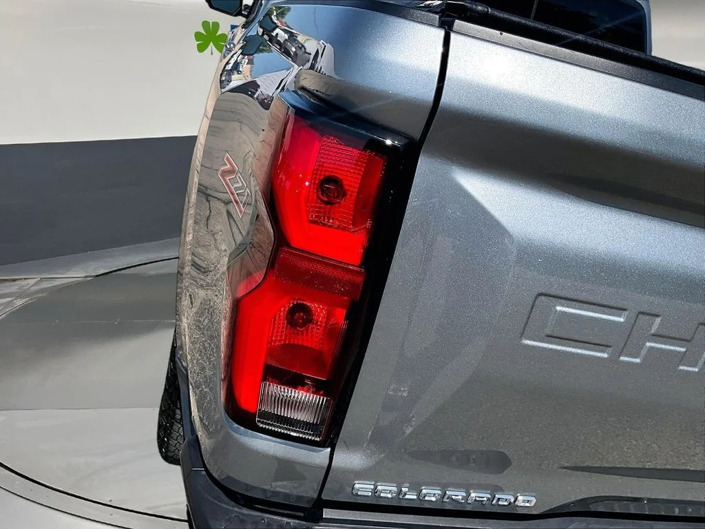 Used 2024 Gray Chevrolet Z71 image 26