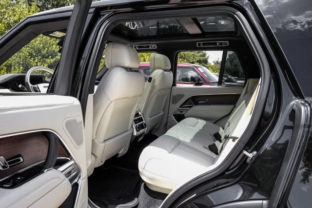 New 2026 Black Land Rover SE image 47