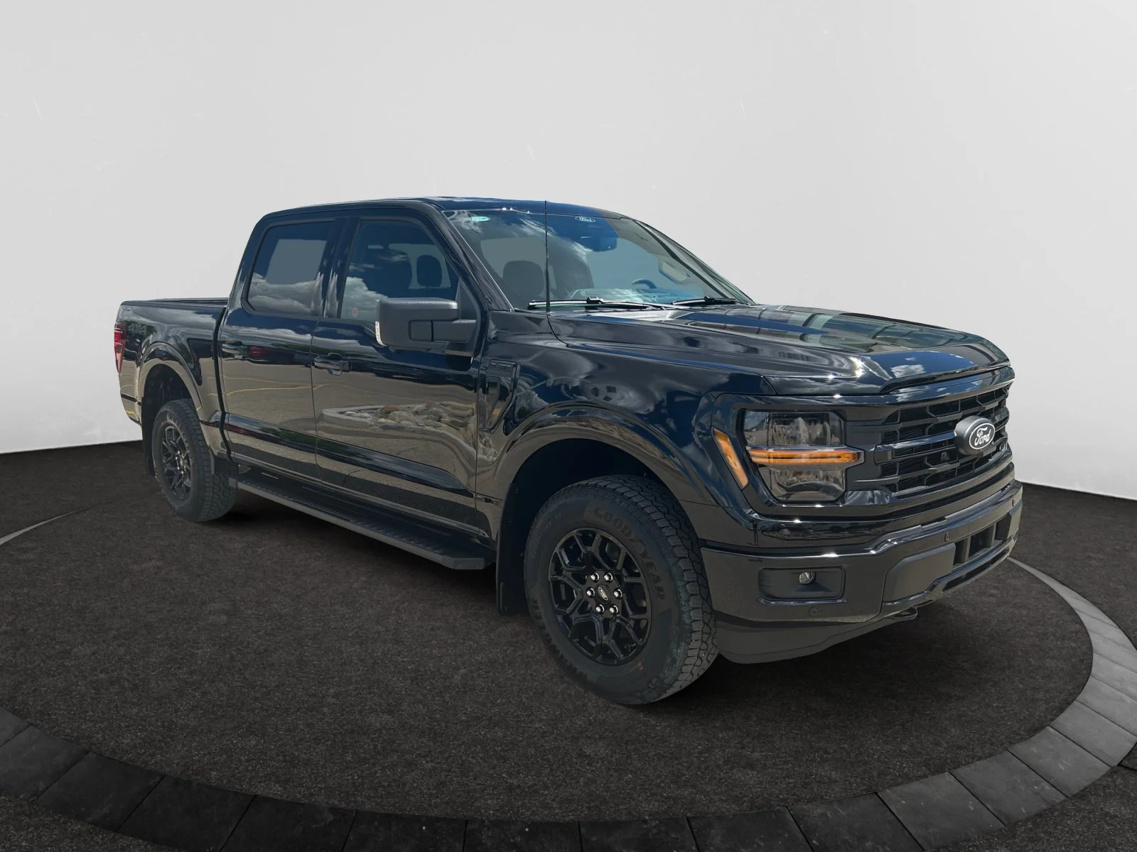 New 2026 Agate Black Metallic Ford XLT image 7