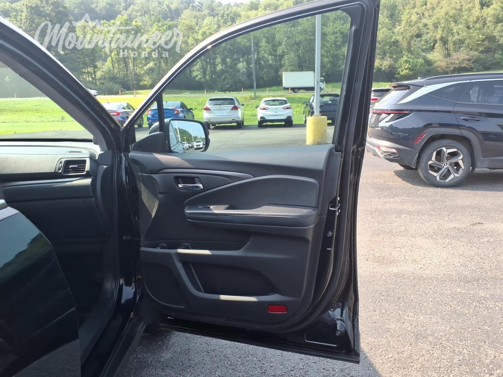 Used 2021 Crystal Black Pearl Honda Special Edition image 19