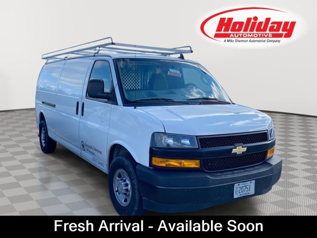 2021 Chevrolet Express's photo