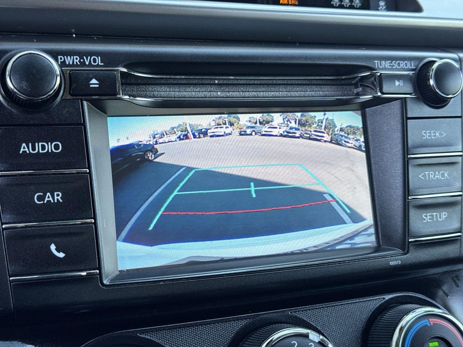 2017 Toyota RAV4 LE - Photo 14
