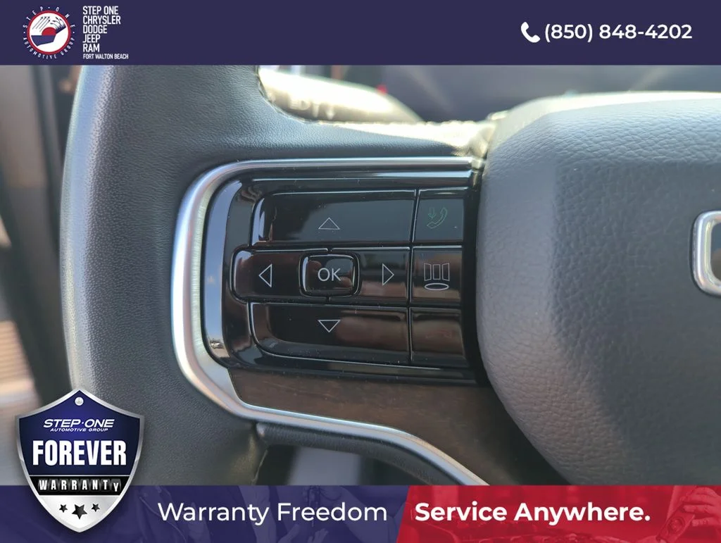Used 2024 Black Jeep Base image 21