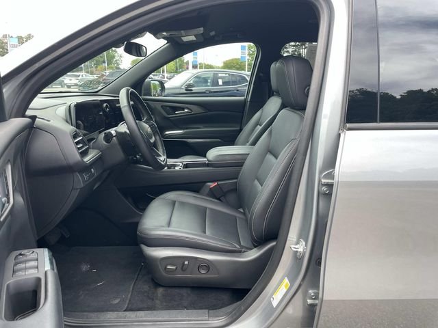 Used 2025 Gray Chevrolet LT image 14