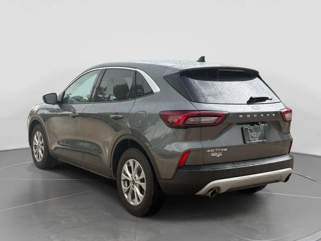 Used 2023 Gray Ford Active image 6