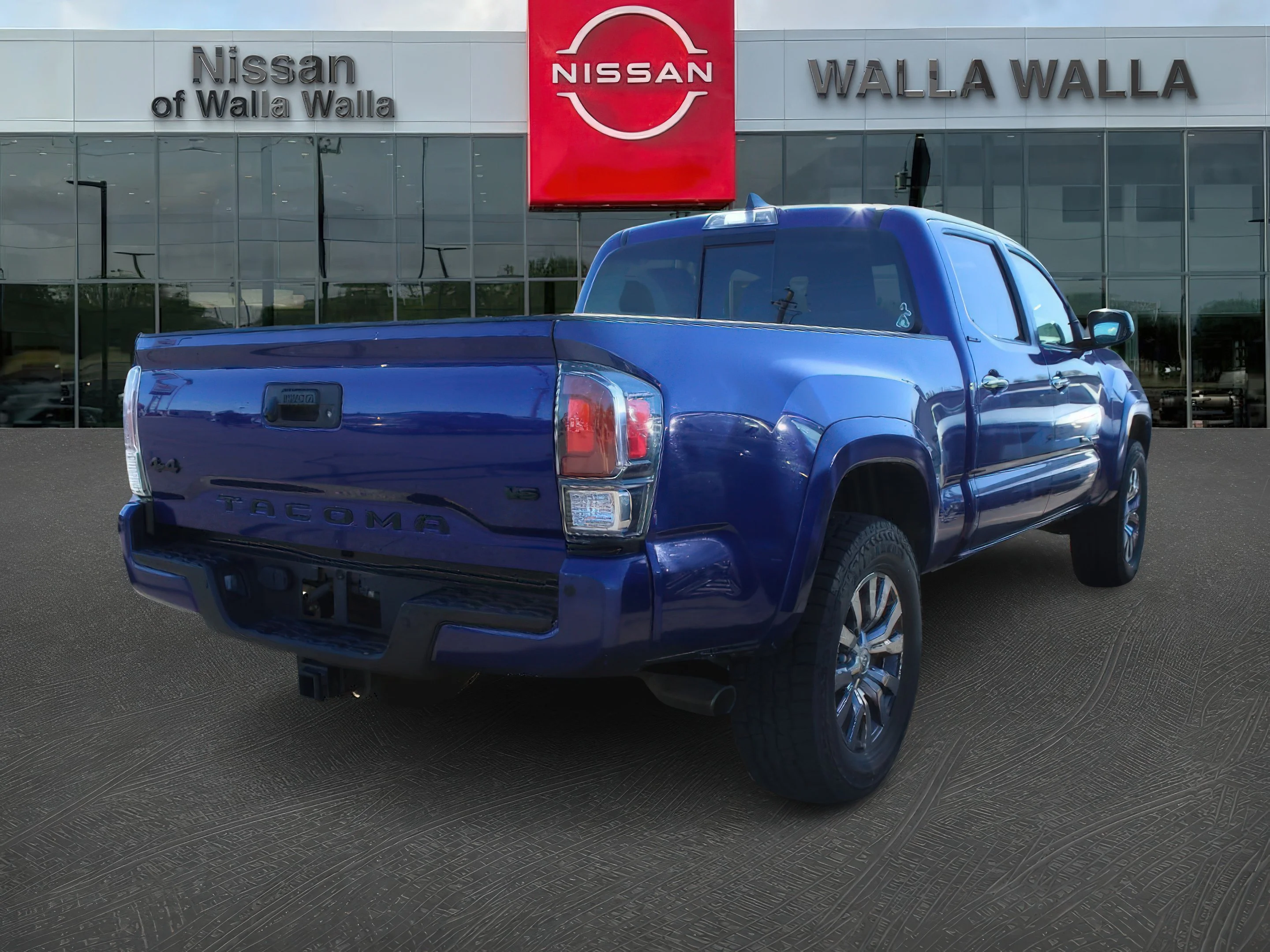 2023 Toyota Tacoma Limited - Photo 6
