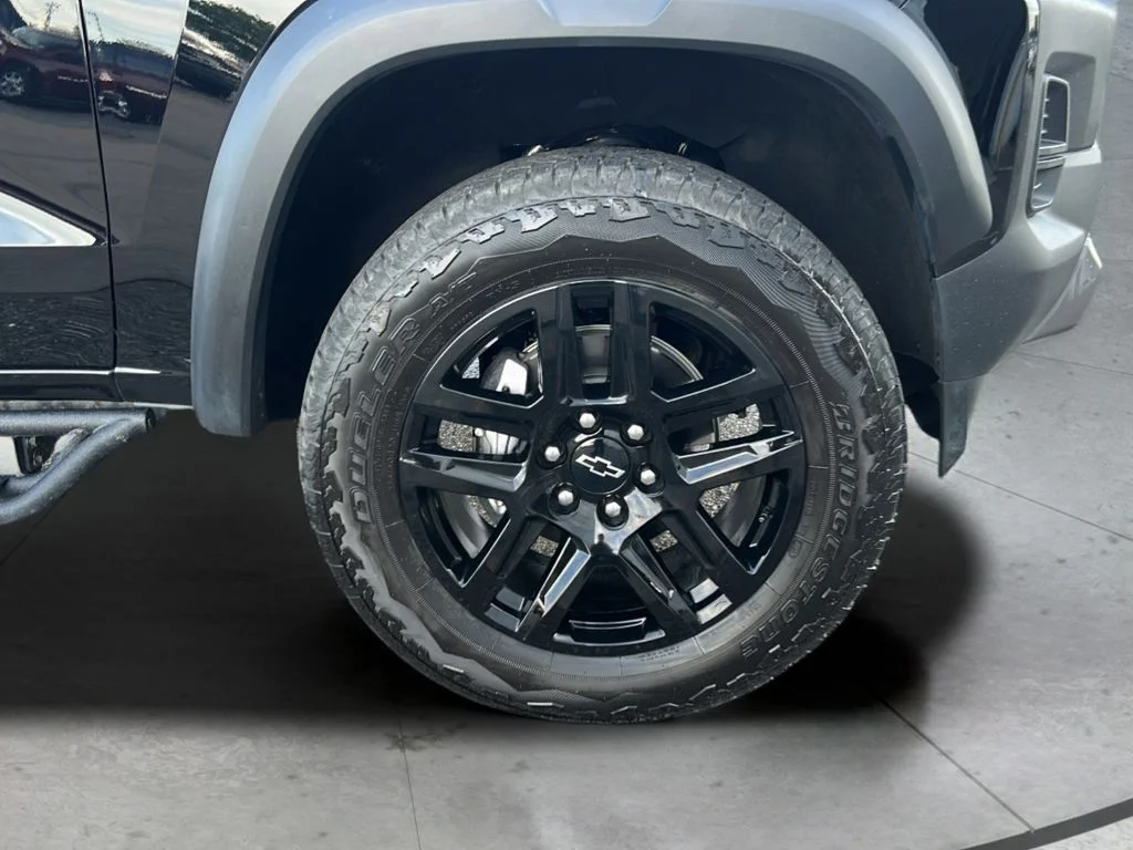 Used 2024 Black Chevrolet Trail Boss image 30