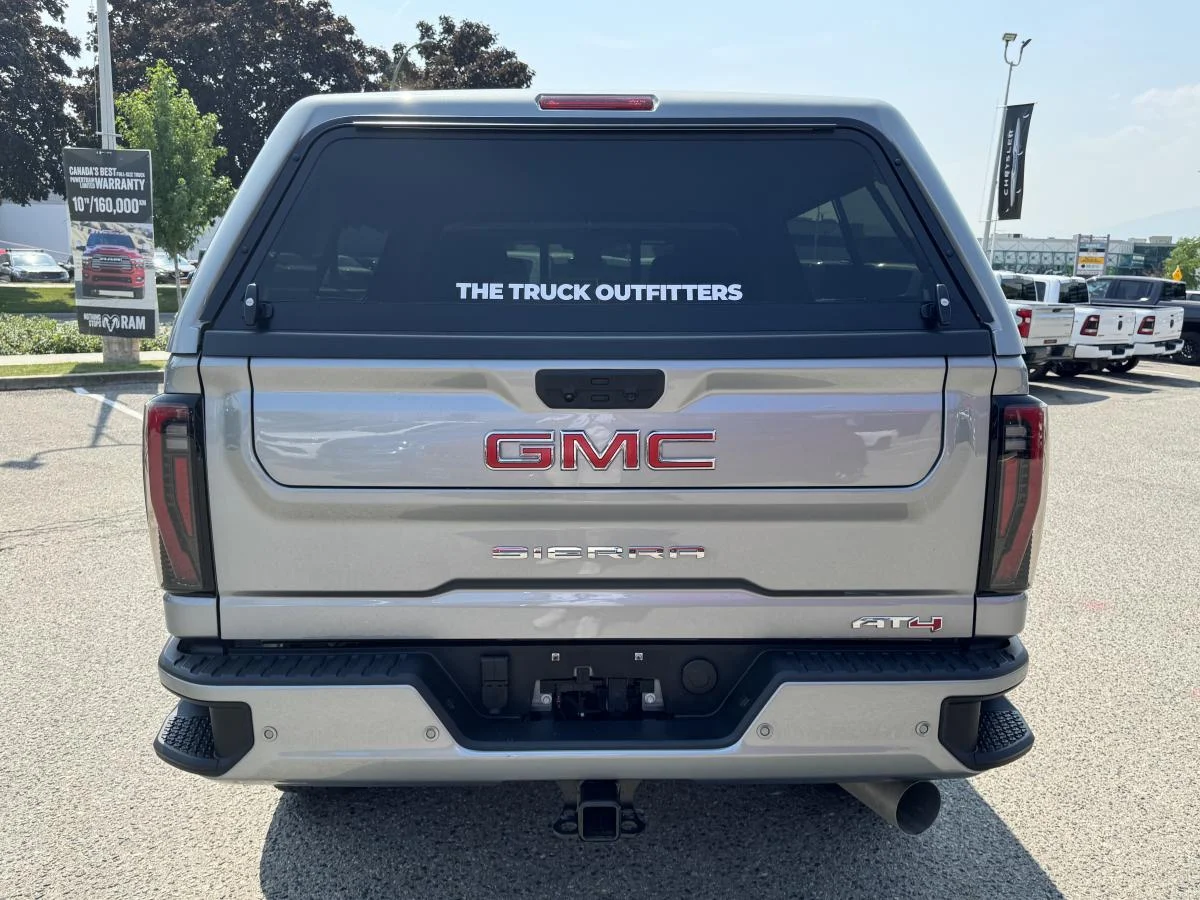 Used 2026 Grey GMC AT4 image 7