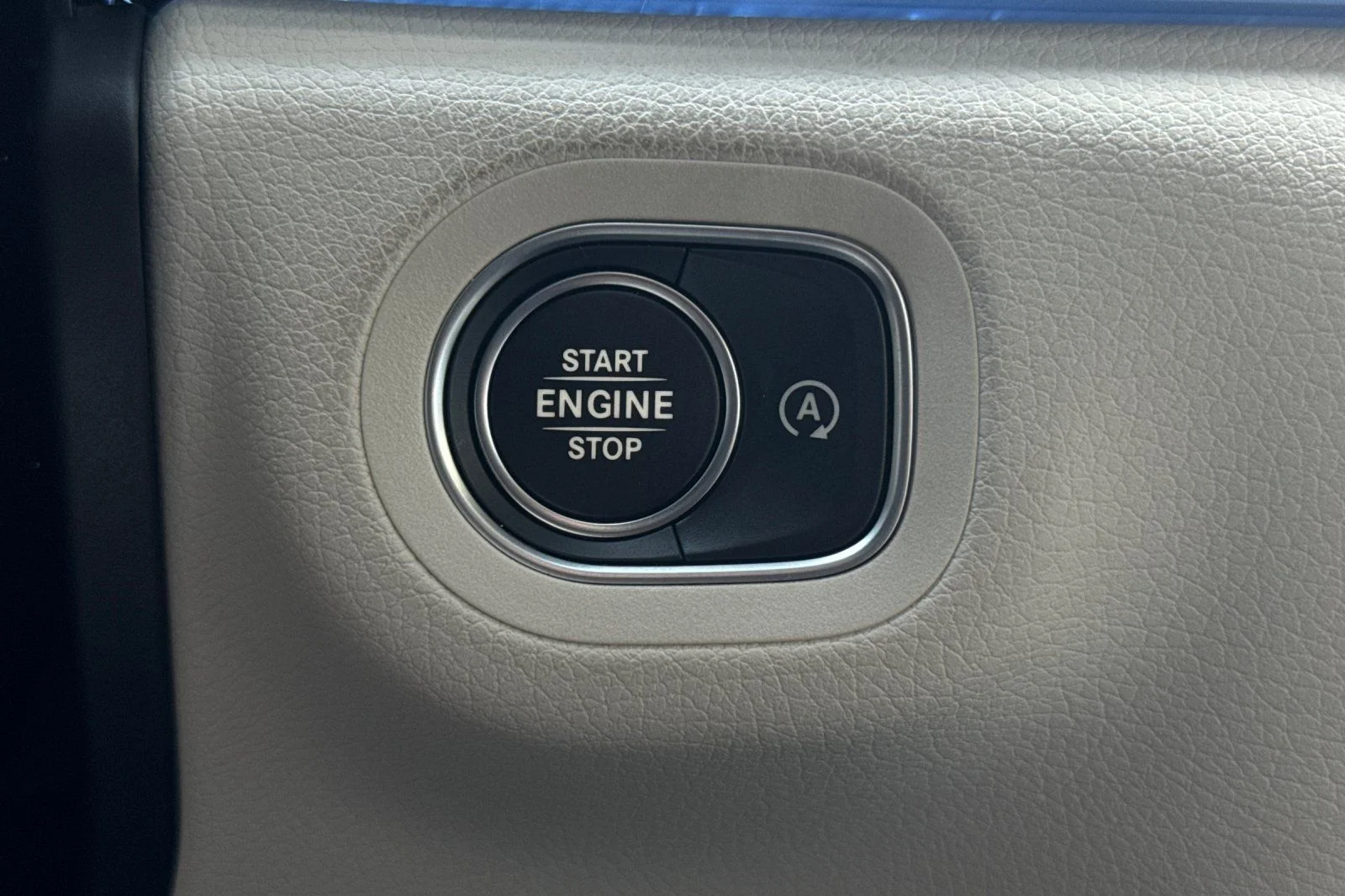 Certified Used 2026 White Mercedes-Benz GLE 450 image 27