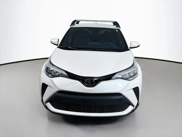 Certified Used 2022 WIND CHILL PEARL Toyota  image 2