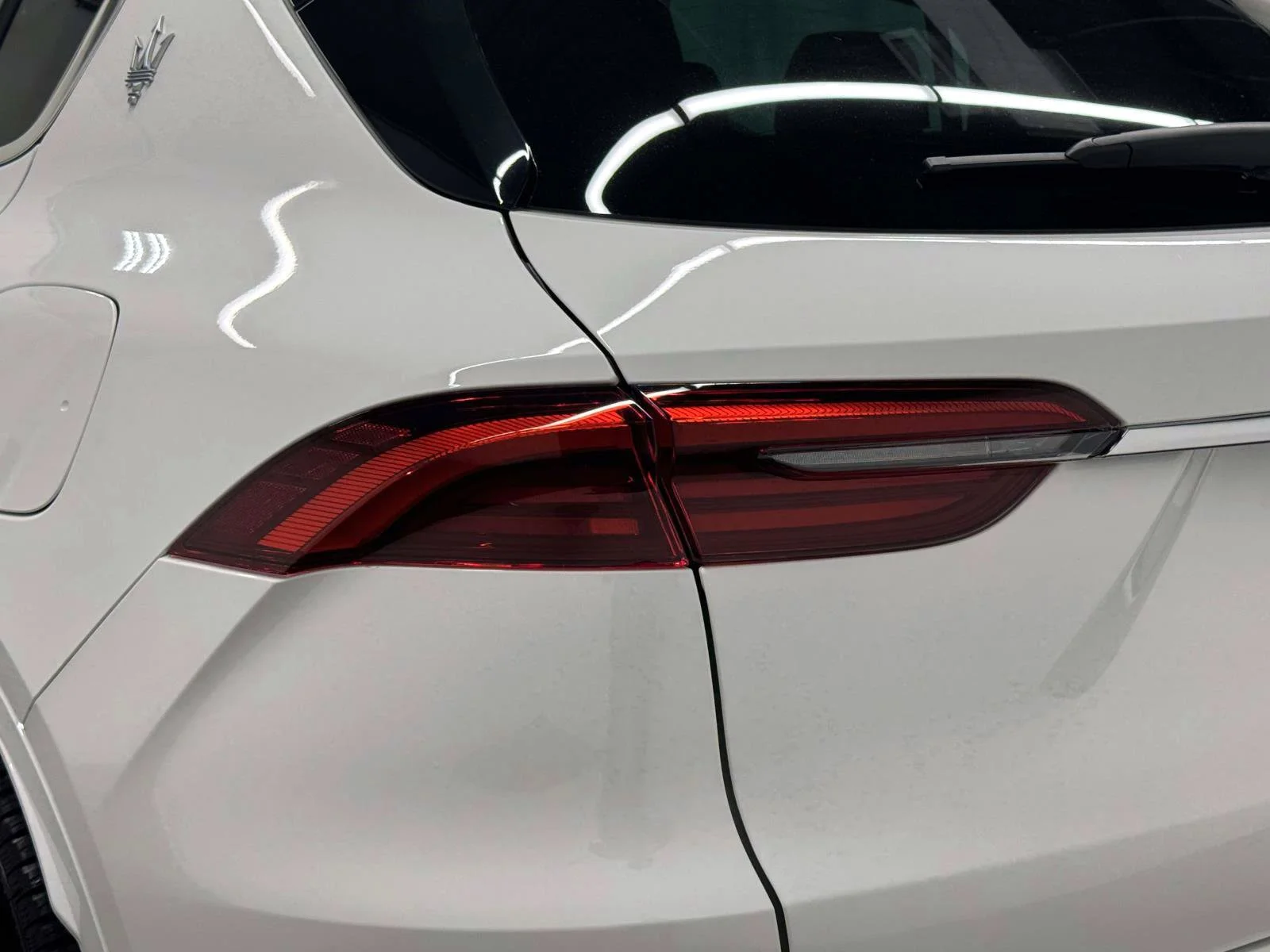 Used 2025 White Maserati  image 11