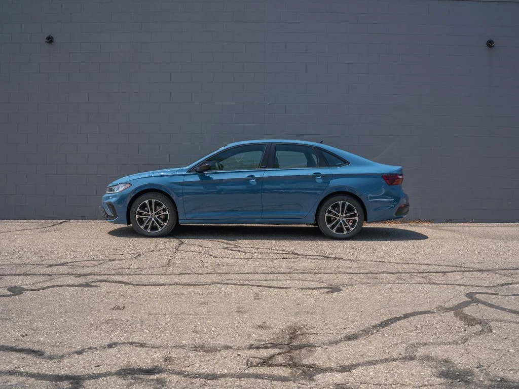 New 2026 Blue Volkswagen 1.5T Sport image 3