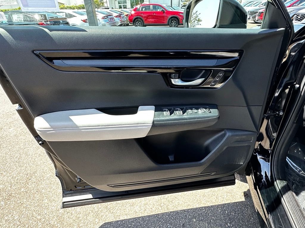 Used 2025 Black Honda EX-L image 24