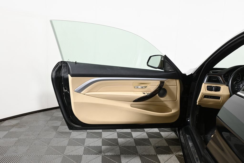 Used 2020 Black Sapphire Metallic BMW 430i xDrive image 25