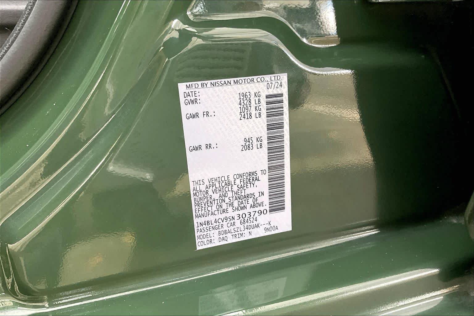 2025 Nissan Altima SR - Photo 34